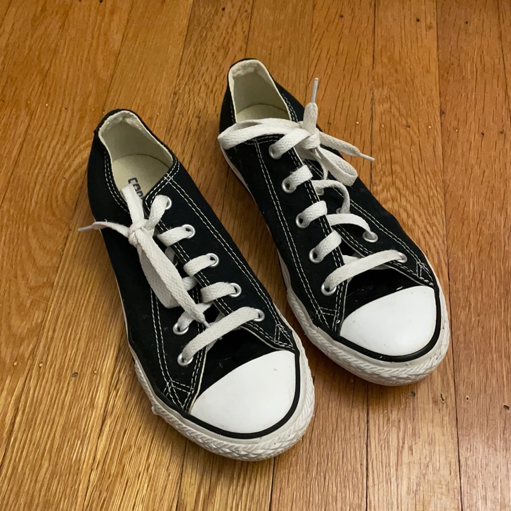Converse kids size 3